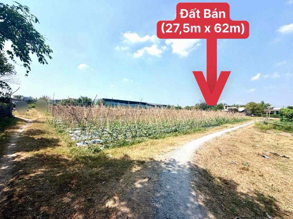 Đất Xã Bà Điểm . gần KCN Vĩnh Lộc .  27,5m x 62m . 1800m