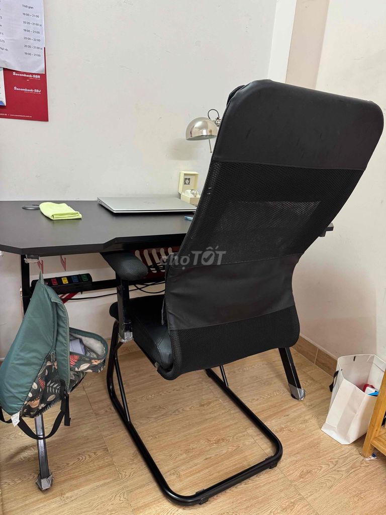 Bộ bàn ghế làm việc/chơi game bằng gỗ và kim loại.. Mua bán Bàn ghế tại Quận Tân Phú Tp Hồ Chí Minh được đăng bởi Minh hình 1