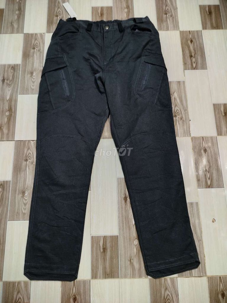 eo 86>92 dáng compat Cotton pha poly Xám chì. Mua bán Quần áo tại Quận Bình Thạnh Tp Hồ Chí Minh được đăng bởi Lê Úy Tá hình 1