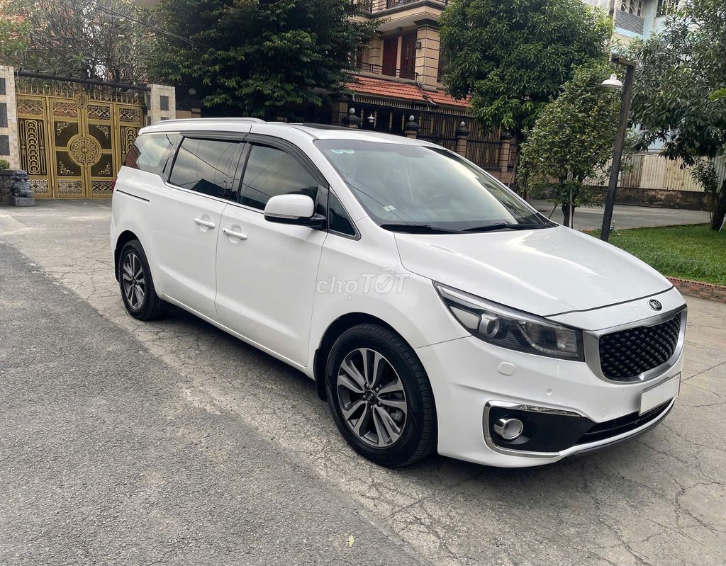 Kia Sedona 2017 bản full Trắng. Mua bán Ô tô tại Thành phố Biên Hòa Đồng Nai được đăng bởi Nguyễn Thưởngka hình 3