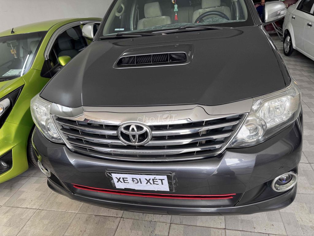 Toyota Fortuner Xám 7 chỗ. Mua bán Ô tô tại Quận Bình Thuỷ Cần Thơ được đăng bởi Phi hình 3