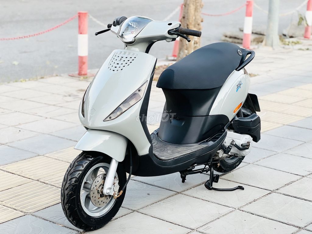 Piaggio Zip 100 Biển Hà Nội Chính Chủ ĐKY 2015. Mua bán Xe máy tại Quận Nam Từ Liêm Hà Nội được đăng bởi Thanh Tuyền hình 2
