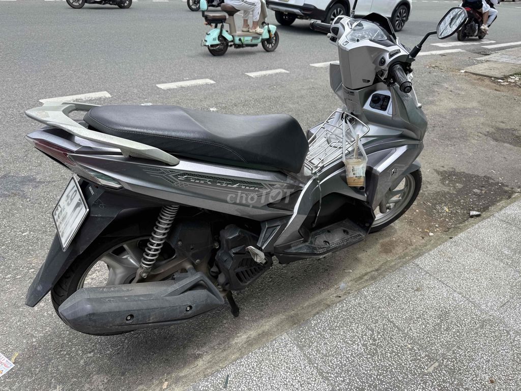 Хонда Air Blade 125 2020 Серебристо-черный