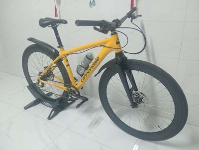 Xe đạp thể thao Cannondale Nhôm. Mua bán Xe đạp tại Huyện Hóc Môn Tp Hồ Chí Minh được đăng bởi Anh Hiếu