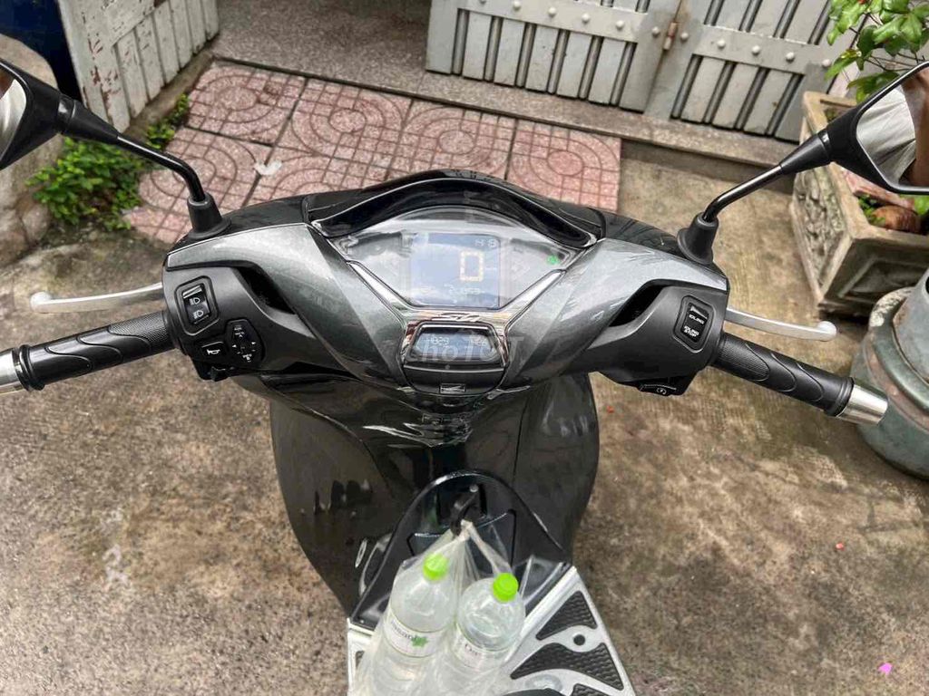 Honda SH 150 ABS 2020 серый 20000 км
