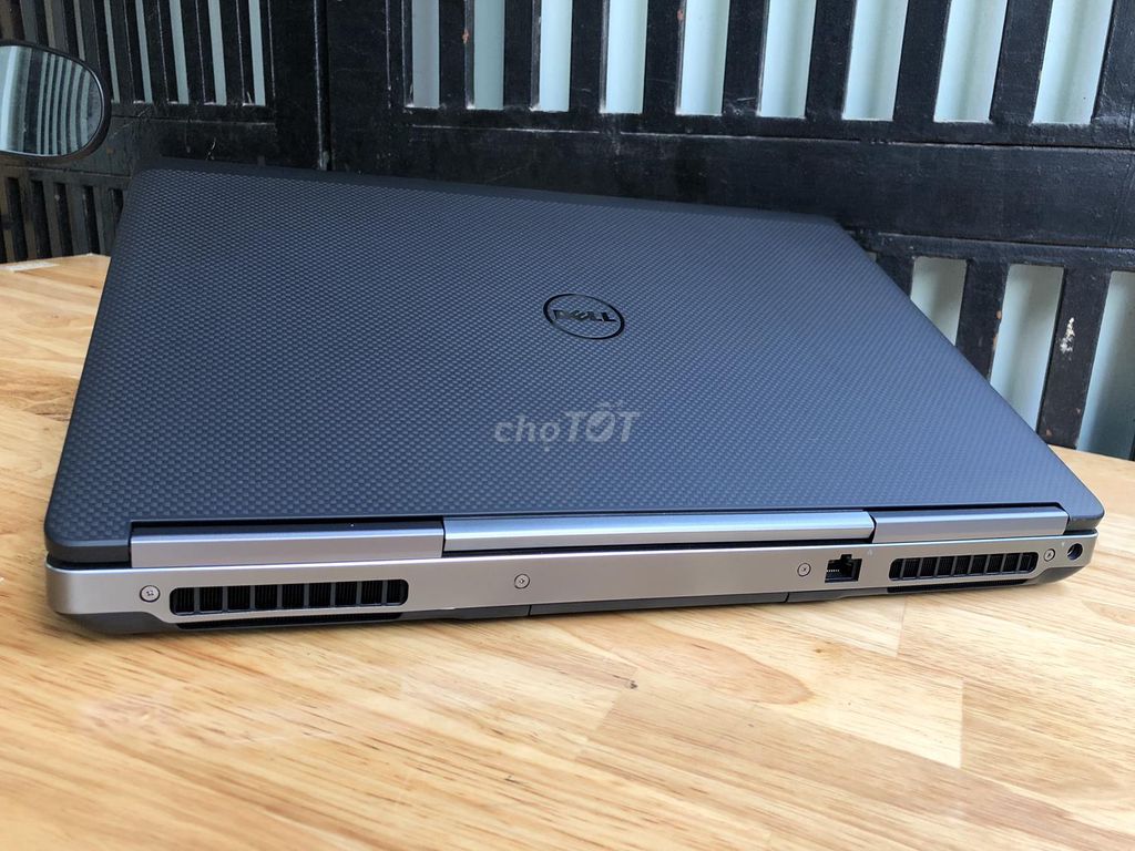 Máy Trạm Dell Xeon E3 17.3 inch New. Mua bán Laptop tại Quận 1 Tp Hồ Chí Minh được đăng bởi HUY hình 1