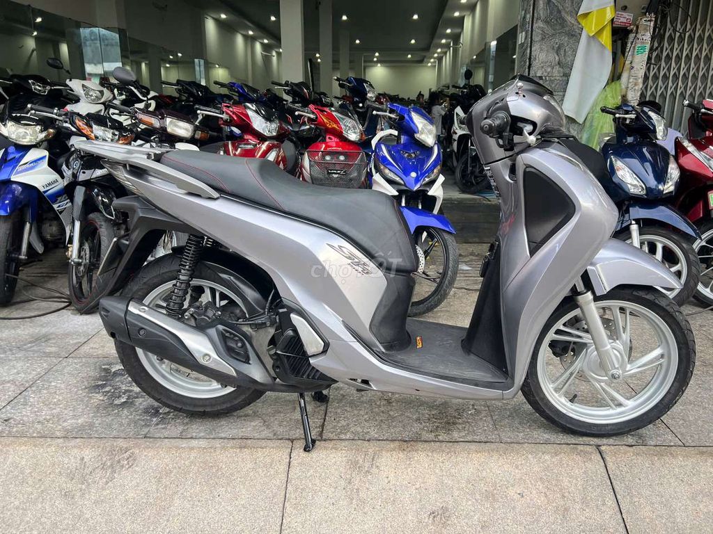 Honda SH 150 ABS 2018 mới 90% Bstp chính chủ. Mua bán Xe máy tại Quận Tân Phú Tp Hồ Chí Minh được đăng bởi Tuanduy hình 3
