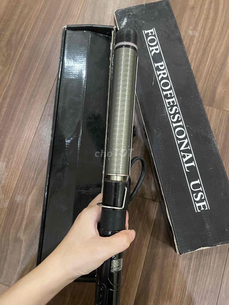 Pass máy uốn tóc Sahala Size 28 và 31. Mua bán Phụ kiện thời trang khác tại Quận Hoàng Mai Hà Nội được đăng bởi Ngọc Hân hình 1