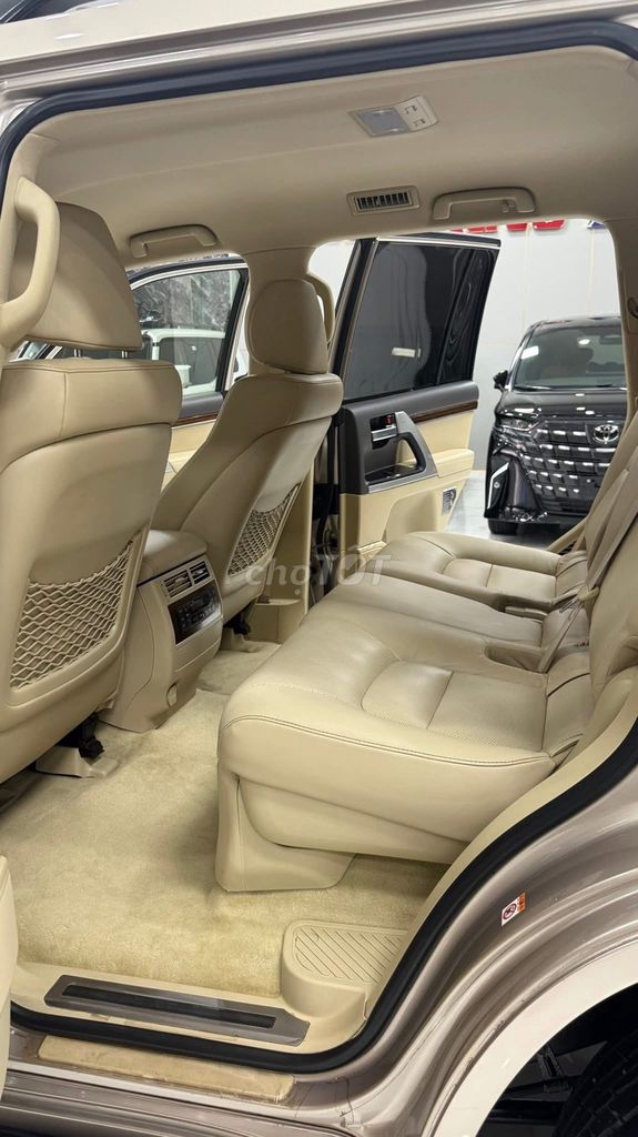 Toyota Land Cruiser LC200, sản xuất 2016 cực mới.. Mua bán Ô tô tại Quận Bắc Từ Liêm Hà Nội được đăng bởi Mr Hợi  hình 9