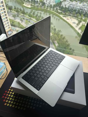Macbook pro M4 SSD 512GB RAM 24GB. Mua bán Laptop tại Huyện Gia Lâm Hà Nội được đăng bởi Tuyen