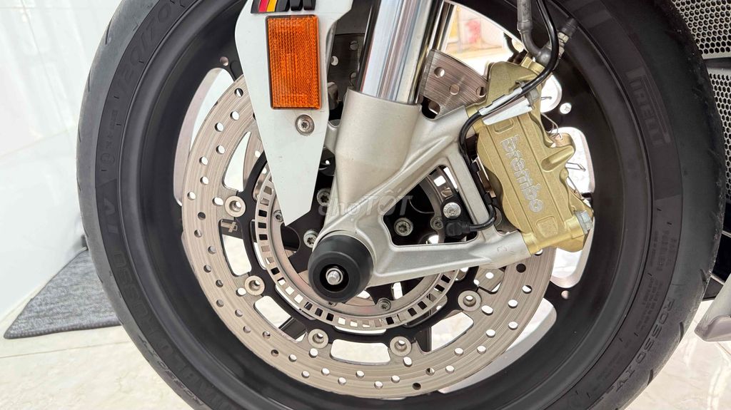 BMW S1000RR 2018 18000 km Trắng. Mua bán Xe máy tại Quận Bình Tân Tp Hồ Chí Minh được đăng bởi Hoang phong hình 12