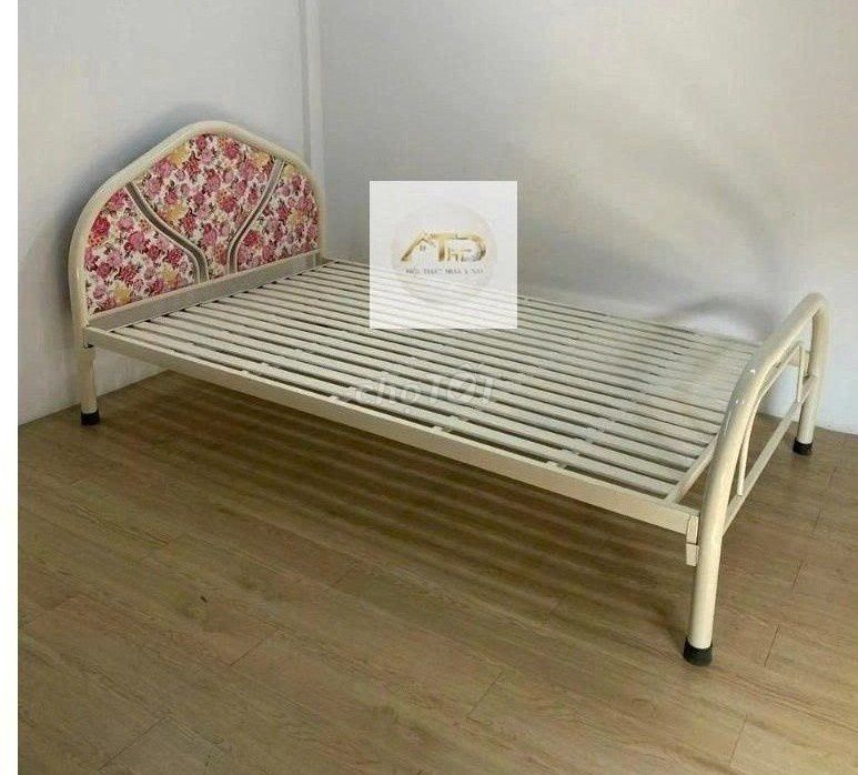 GIƯỜNG SẮT – GIƯỜNG SẮT + GIƯỜNG SẮT – GIƯỜNG SẮT. Mua bán Giường, chăn ga gối nệm tại Quận 7 Tp Hồ Chí Minh được đăng bởi Tổng Kho Nội Thất Sài Gòn hình 1