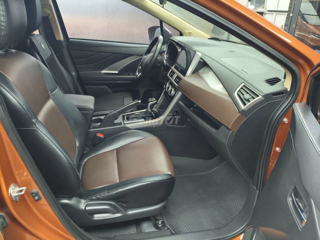 Mitsubishi Xpander Cross 2020 AT - 180000 km. Mua bán Ô tô tại Quận Ngô Quyền Hải Phòng được đăng bởi Tùng Nguyễn hình 5