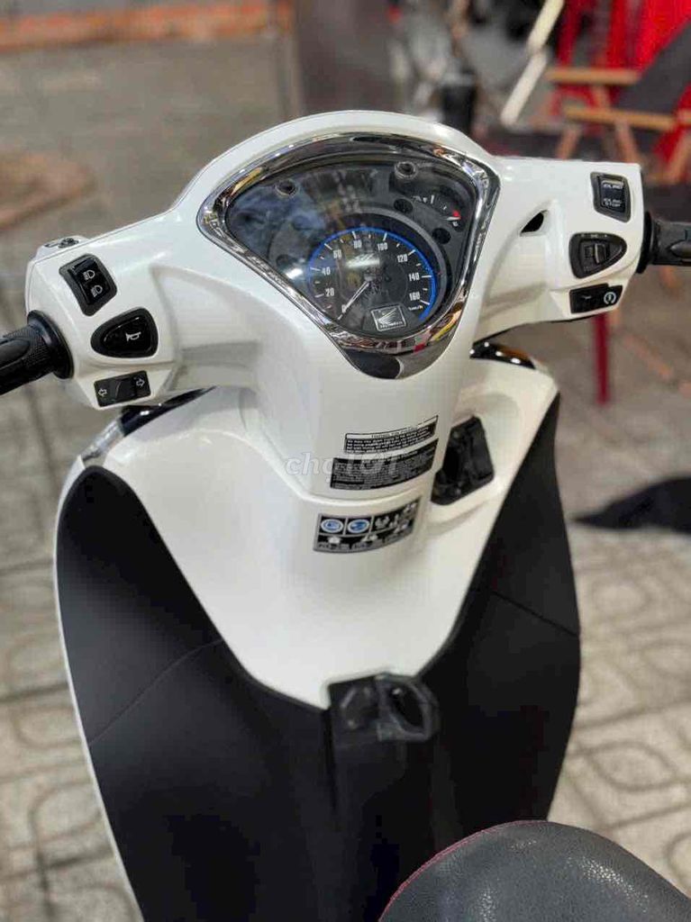 SH mode 2019 ABS. Mua bán Xe máy tại Thành phố Buôn Ma Thuột Đắk Lắk được đăng bởi Ngô quốc Việt  hình 5