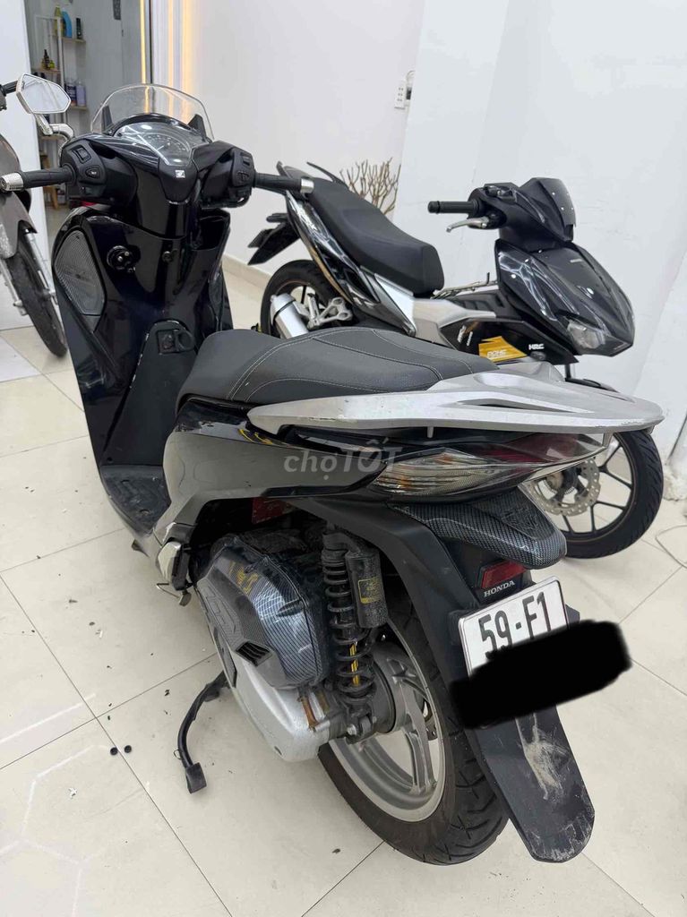 Honda SH 150i ABS 2017 черный, хошиминский номер, от собственника