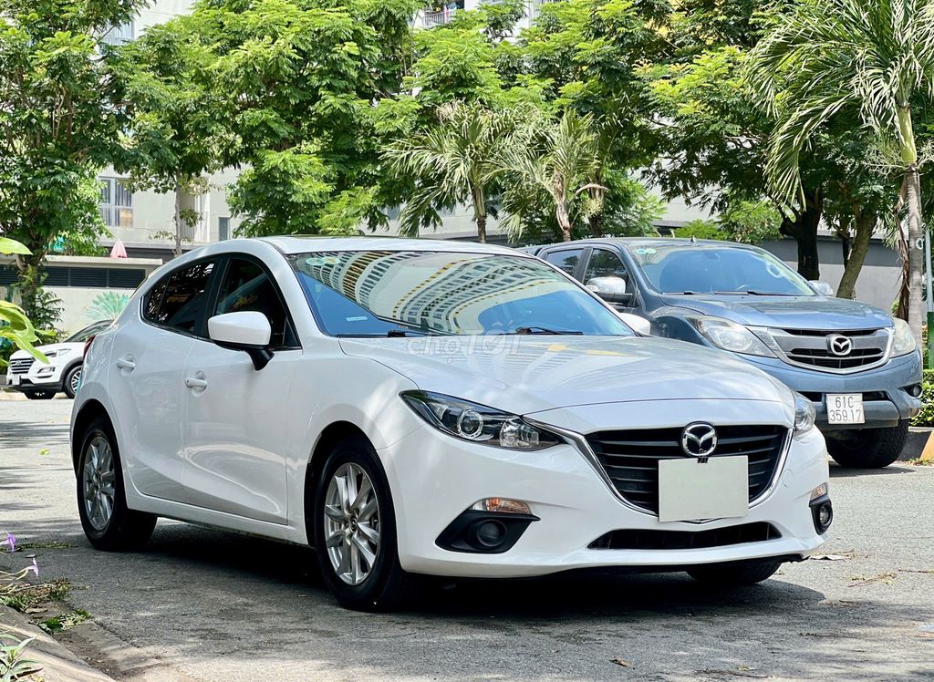 Mazda 3 1.5 AT Hatchback 2015 - 48000km. Mua bán Ô tô tại Thành phố Dĩ An Bình Dương được đăng bởi Siêu Thị Ô Tô Bình Dương  hình 3