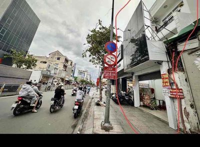 Nhà Mặt tiền siêu đẹp, 24x5, wc ,bếp ,phòng ngủ, ngã 3 đèn đỏ