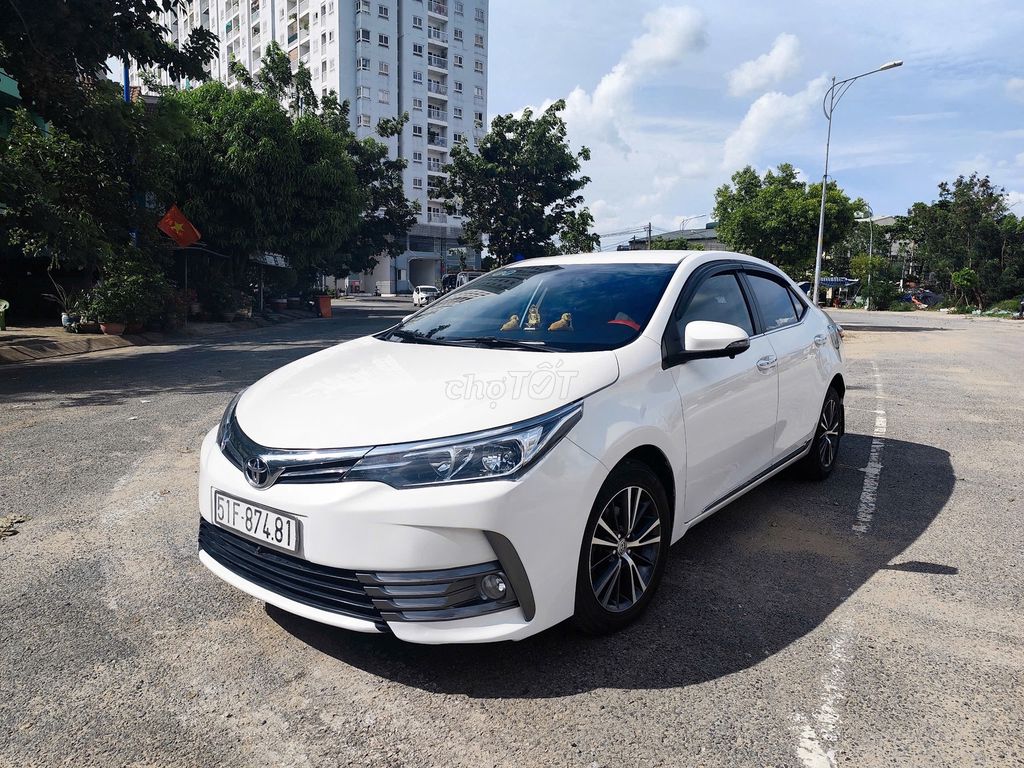 Toyota Corolla Altis 2017 1.8G CVT - 80000 km