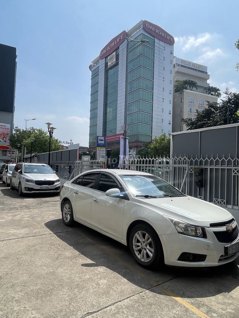 Cheverlet 2017 + màu trắng. Mua bán Ô tô tại Quận 12 Tp Hồ Chí Minh được đăng bởi vlog vvngoc hình 3