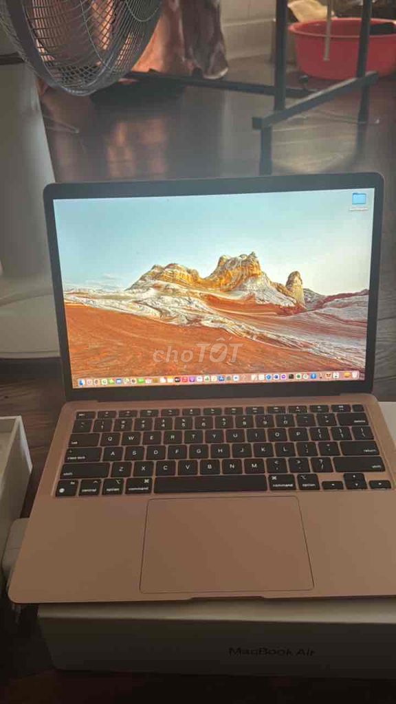 combo Apple MacBook Air M1 , smatch watch series 7. Mua bán Laptop tại Quận 12 Tp Hồ Chí Minh được đăng bởi Mai Đình Dương hình 1