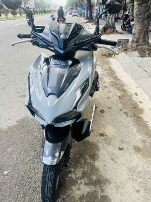 Honda Air Blade 2022 Xám. Mua bán Xe máy tại Quận Liên Chiểu Đà Nẵng được đăng bởi My My