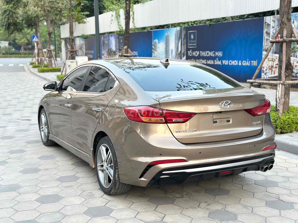 Elantra 2019 Sport 1.6T 80000 km. Mua bán Ô tô tại Quận Hoàng Mai Hà Nội được đăng bởi Dong Doanh hình 3