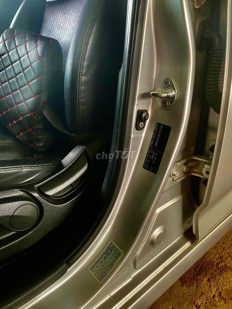 Hyundai Accent 2011 Bạc. Mua bán Ô tô tại Huyện Đức Trọng Lâm Đồng được đăng bởi Lê Tuấn hình 5