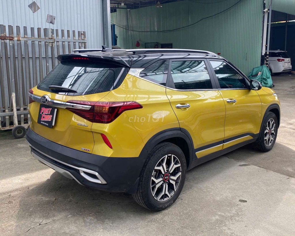 Kia Seltos 2020 Premium 1.4 Turbo,màu vàng,4v km. Mua bán Ô tô tại Quận Bình Tân Tp Hồ Chí Minh được đăng bởi Son Do hình 4
