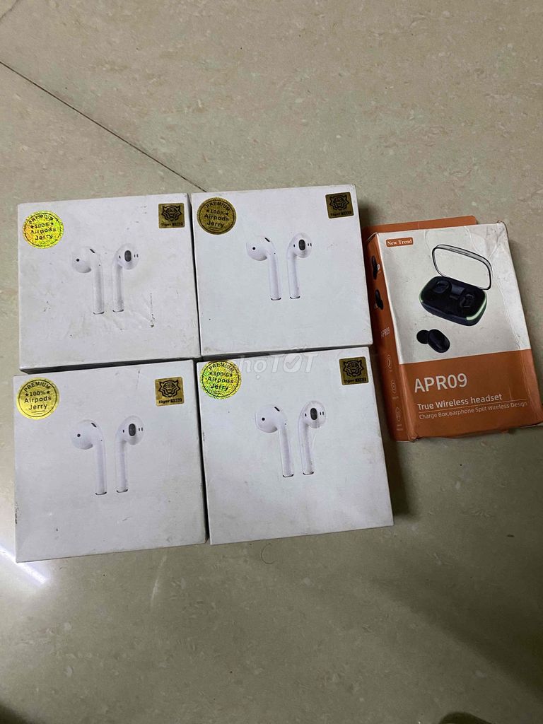 Tai nghe Apple AirPods Trắng. Mua bán Tivi, Âm thanh tại Thành phố Thuận An Bình Dương được đăng bởi Khang Lý hình 1