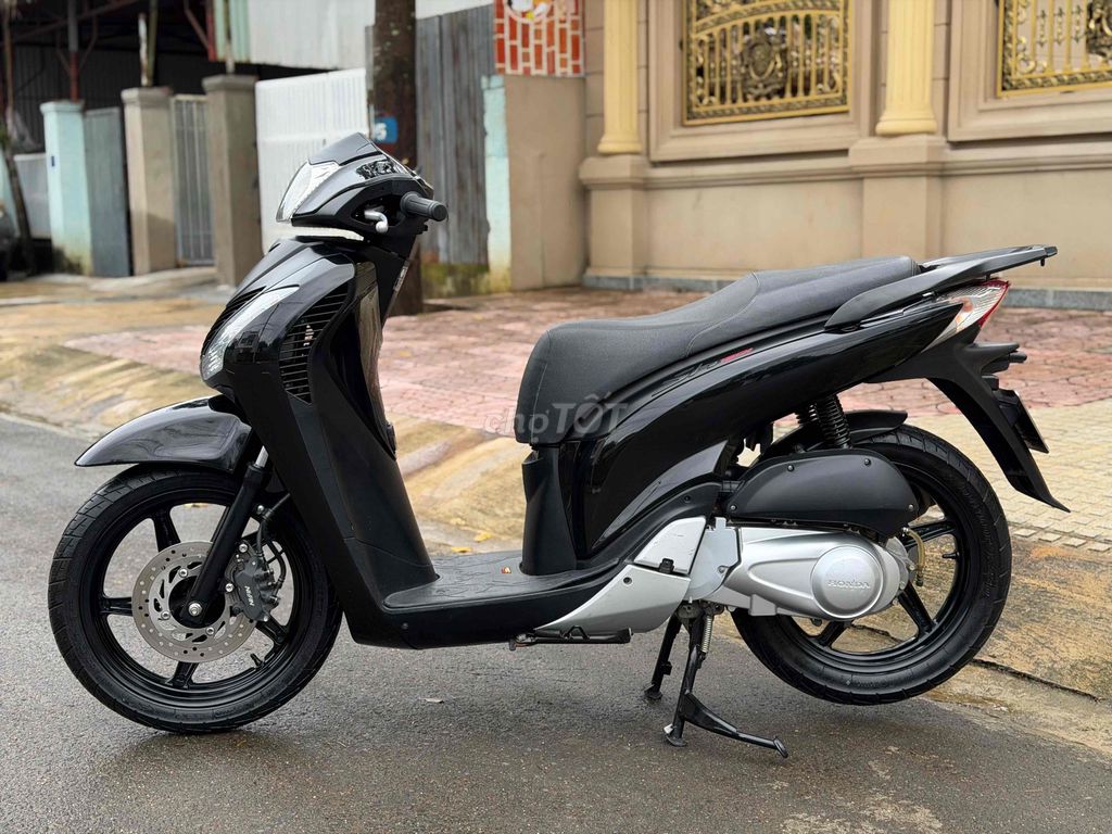 Honda SH Zzin 100%%. Mua bán Xe máy tại Thành phố Buôn Ma Thuột Đắk Lắk được đăng bởi Hoàng Quang hình 2