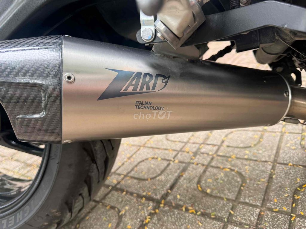 TRIUMPH Trident 660 xe lướt mới, bô Zart xịn. Mua bán Xe máy tại Quận Cầu Giấy Hà Nội được đăng bởi Tong motor xe may hình 6