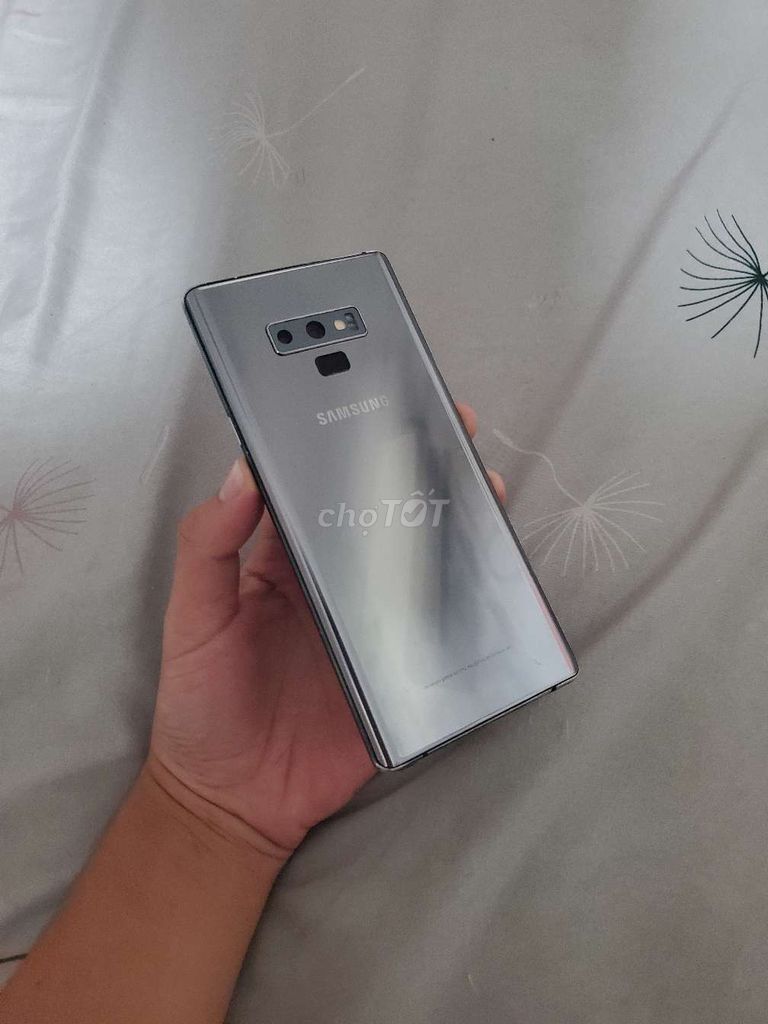 Samsung Galaxy Note9 128GB Bạc Snapdragon 845. Mua bán Điện thoại tại Quận Cái Răng Cần Thơ được đăng bởi Hà hình 1