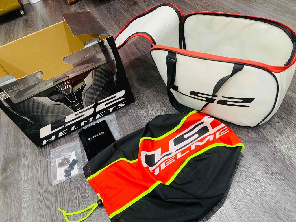 Mũ bảo hiểm fullfake LS2 carbon FF327. Mua bán Phụ tùng xe tại Huyện Hóc Môn Tp Hồ Chí Minh được đăng bởi Tài Dương Gia  hình 3