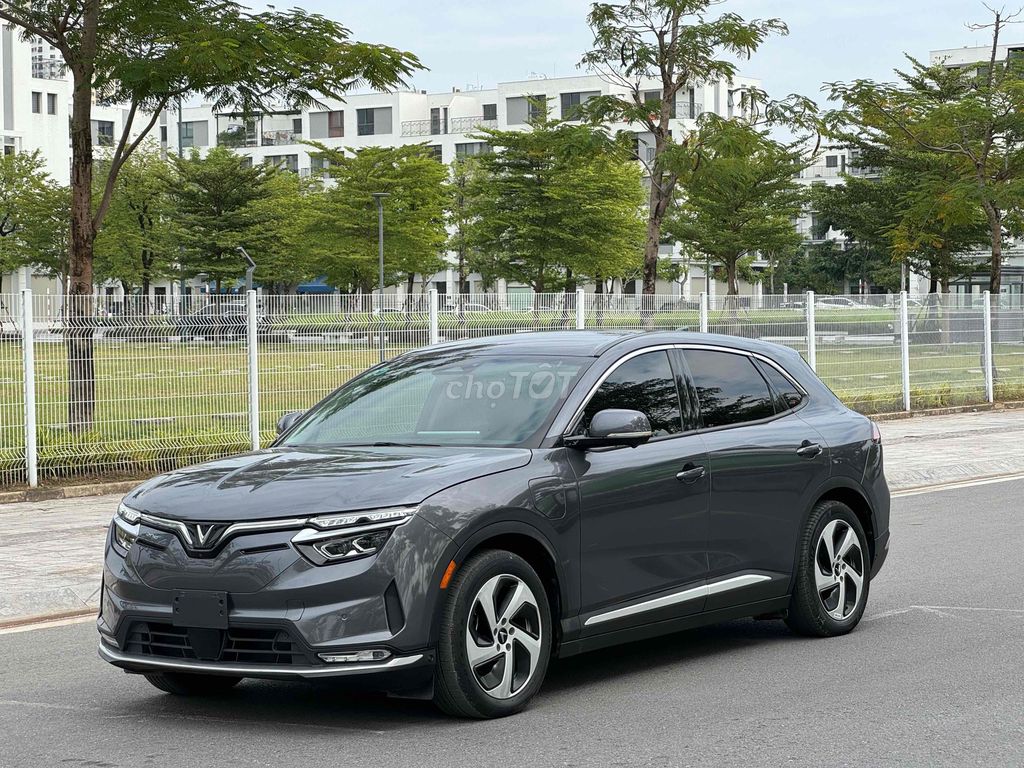 VF8 Eco 2022 Mua Pin Sdi giảm 70tr đổi xe xăng. Mua bán Ô tô tại Quận Thanh Xuân Hà Nội được đăng bởi hoang tran minh hình 1