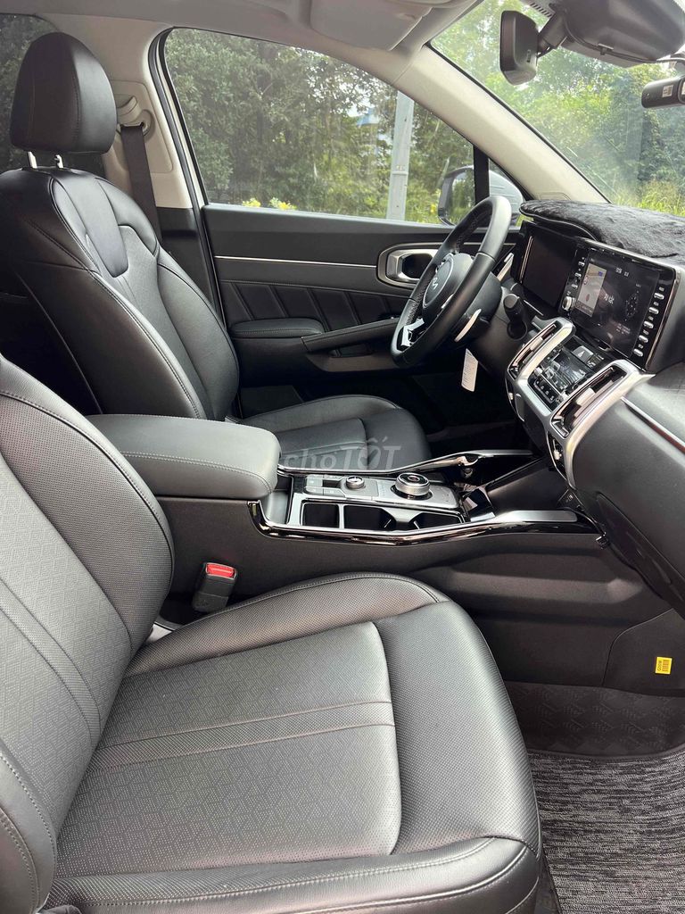 KIA Sorento 2025 Premium 2.2D 4WD 6000 km. Mua bán Ô tô tại Thành phố Thủ Đức Tp Hồ Chí Minh được đăng bởi Tân hình 14