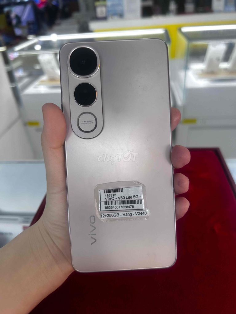 Vivo V50 Lite 5G 256GB Vàng Đã sử dụng. Mua bán Điện thoại tại Quận Bình Thạnh Tp Hồ Chí Minh được đăng bởi Han hình 1