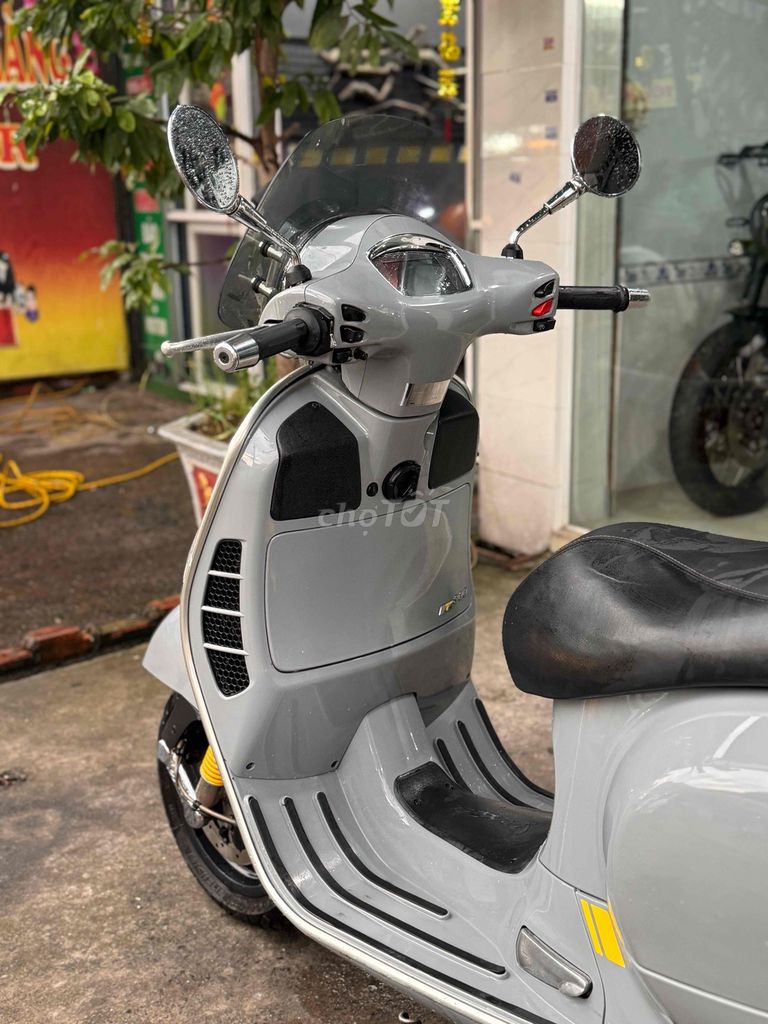 Cần bán Piaggio Vespa Super GTS 300 HPE Abs. Mua bán Xe máy tại Quận Bình Tân Tp Hồ Chí Minh được đăng bởi Việt Motor Bình Tân hình 8
