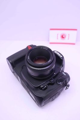 Combo Nikon D300 kèm lens 50 1.8D