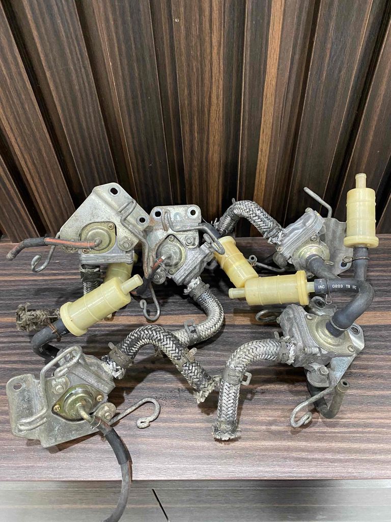 cục xử lý khí thải-cục bơm-cục hơi weve thái 2004. Mua bán Phụ tùng xe tại Thành phố Dĩ An Bình Dương được đăng bởi hà an hình 2