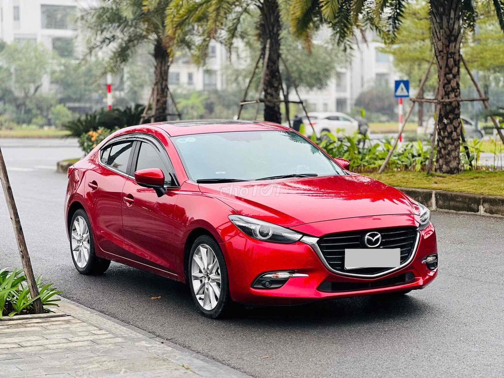 Mazda 3 2019 2.0 một chủ từ mới chạy 4 vạn km