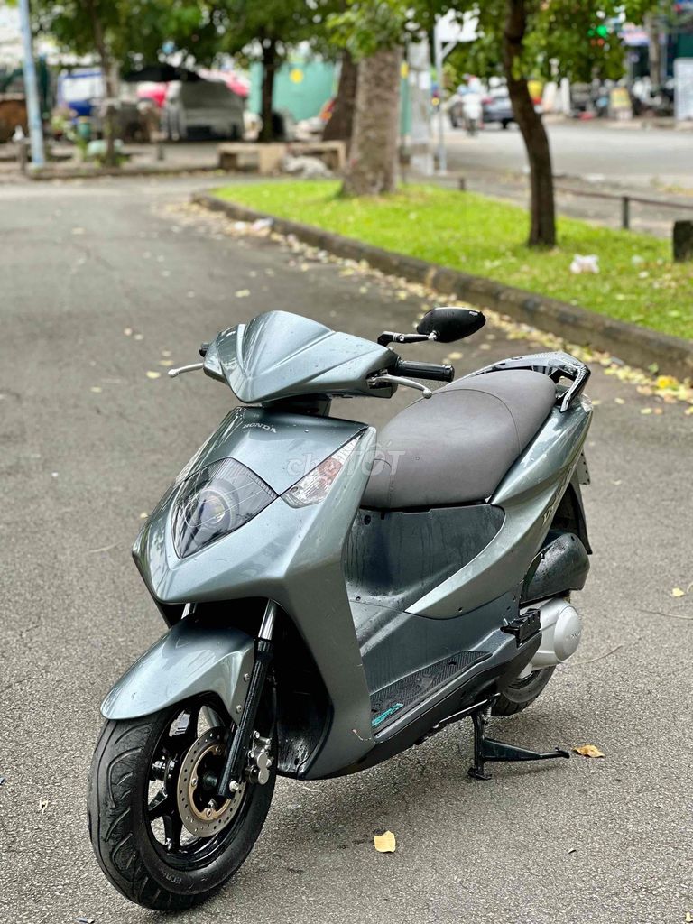 Dylan 150cc 2005 , khoá smakey , chính chủ. Mua bán Xe máy tại Quận Tân Phú Tp Hồ Chí Minh được đăng bởi thành lương hình 1