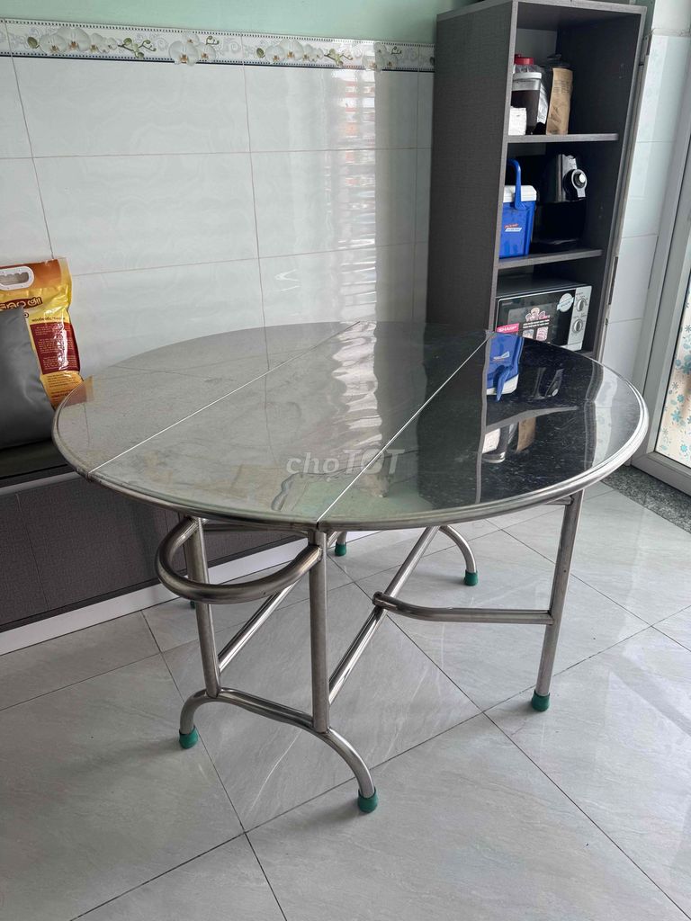 Bàn ăn Inox 304 xịn còn sáng đẹp .. Mua bán Bàn ghế tại Quận Bình Thạnh Tp Hồ Chí Minh được đăng bởi ET  hình 1