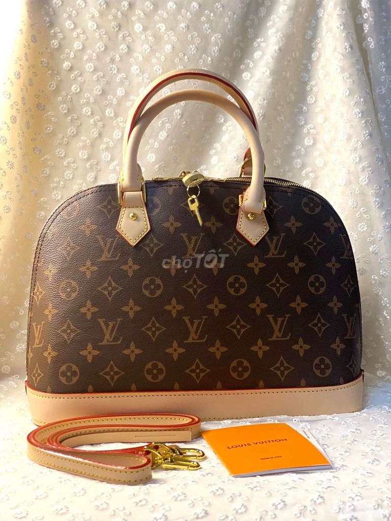 Túi xách Louis Vuitton Túi hến Nữ Mới 95%. Mua bán Túi xách tại Quận Thanh Khê Đà Nẵng được đăng bởi Hồ Mai hình 1