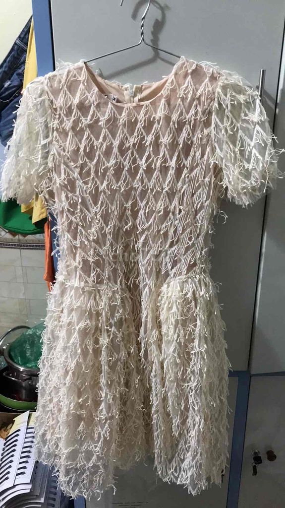Đầm Nữ THECLOSETLOVER Kem Size M Cao cấp. Mua bán Quần áo tại Quận Hoàng Mai Hà Nội được đăng bởi Thùy Linh hình 1