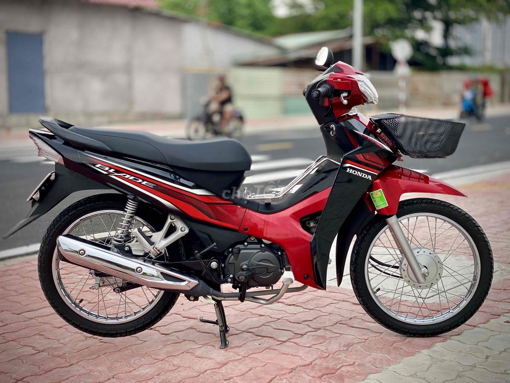 Wave Blade 2022 9500km mới keng.