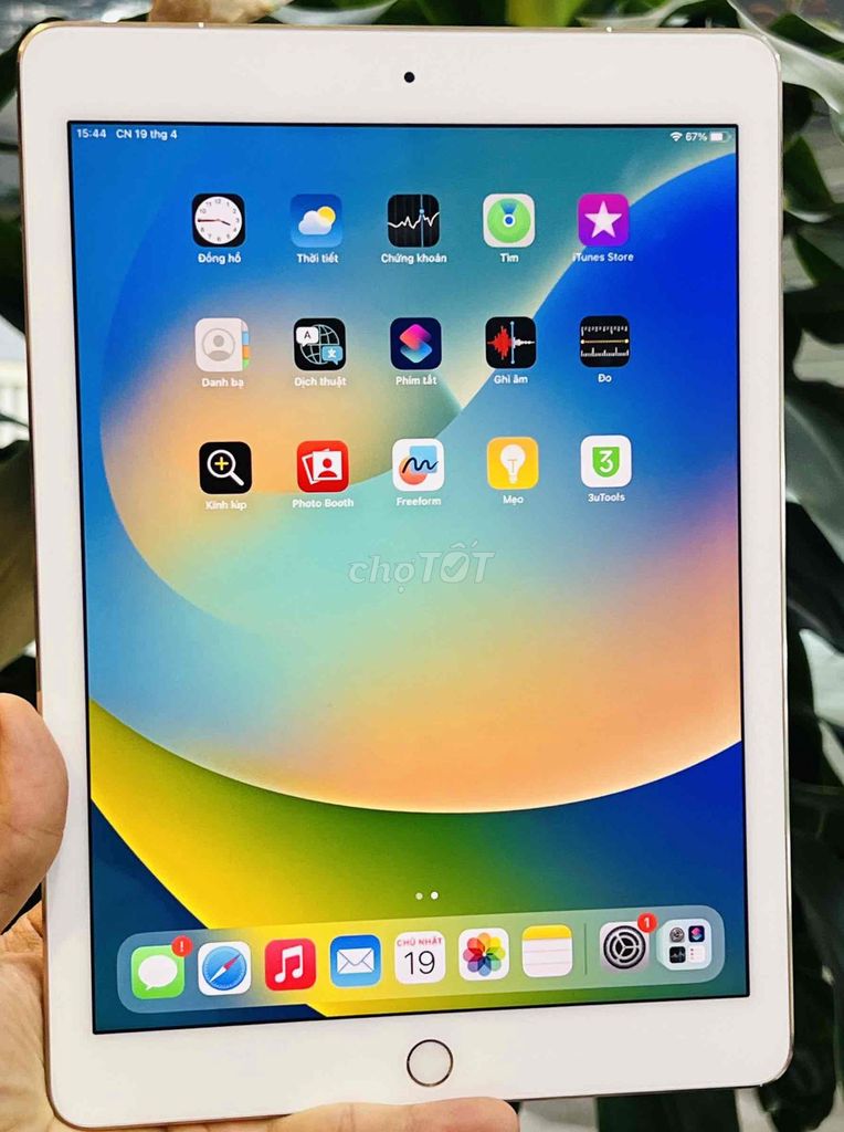 iPad Pro 9.7 128GB Vàng. Mua bán Máy tính bảng tại Quận Đống Đa Hà Nội được đăng bởi Bảo Táo Store hình 1