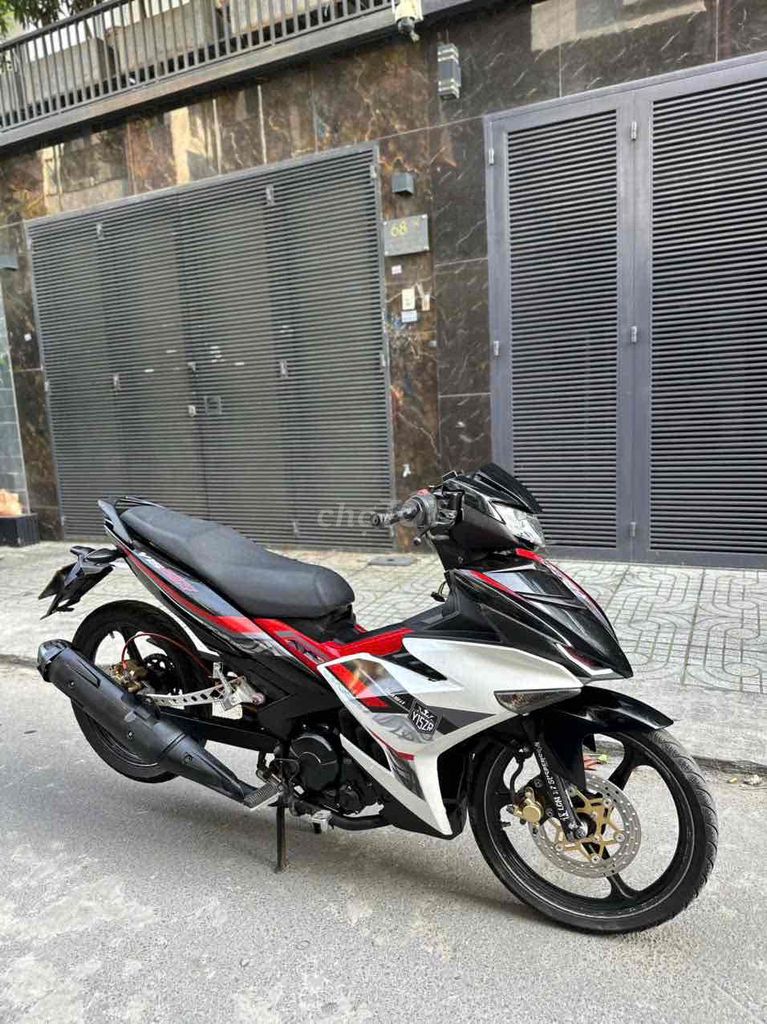 Yamaha Exciter 150 LED Đen Trắng Đỏ. Mua bán Xe máy tại Quận Gò Vấp Tp Hồ Chí Minh được đăng bởi Nguyễn Cường hình 2