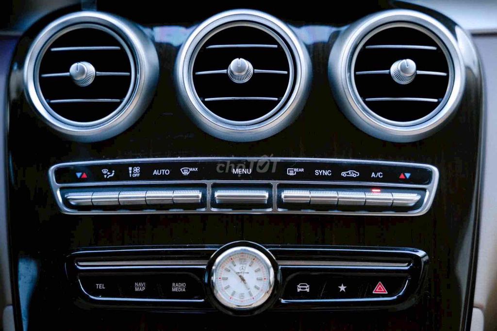 Mercedes Benz GLC200 2022. Mua bán Ô tô tại Quận Tân Bình Tp Hồ Chí Minh được đăng bởi GREENWAY AUTO hình 9