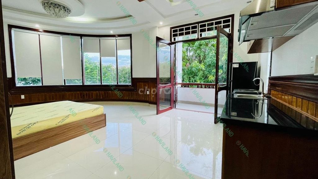 CĂN HỘ STUDIO FULL NỘI THẤT - BAN CÔNG - GẦN NGÃ BA HUẾ