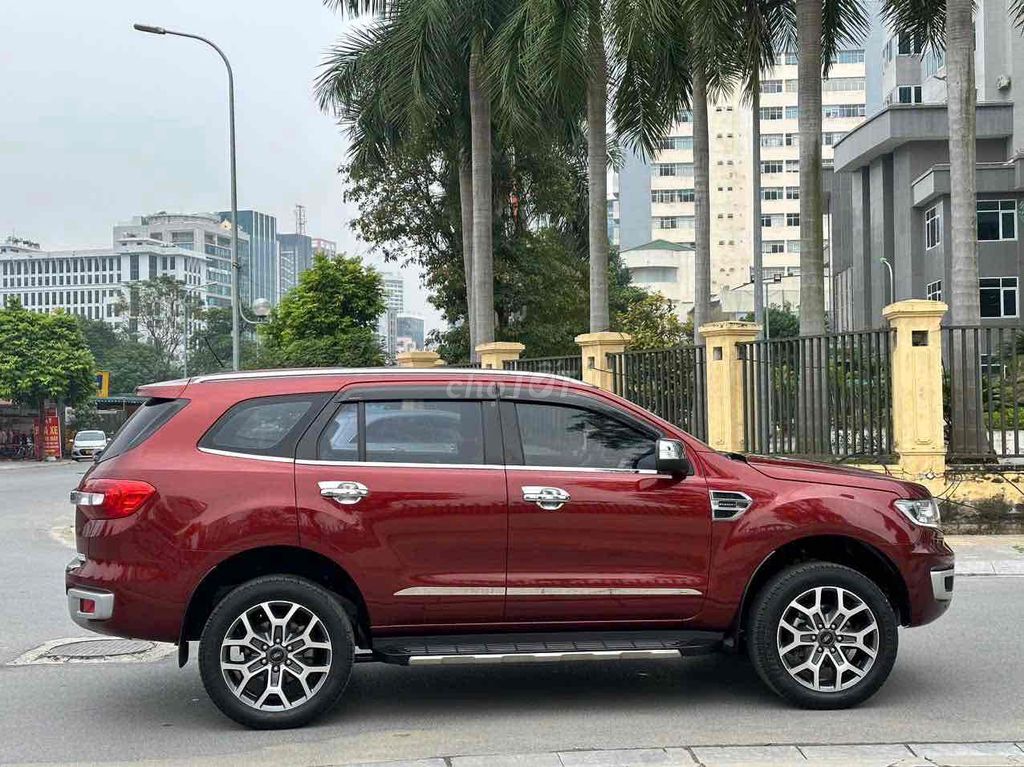Ford Everest 2020 Titanium 2.0L AT 4x2 - 120000km. Mua bán Ô tô tại Quận Lê Chân Hải Phòng được đăng bởi Nguyễn thị thu hiền hình 1